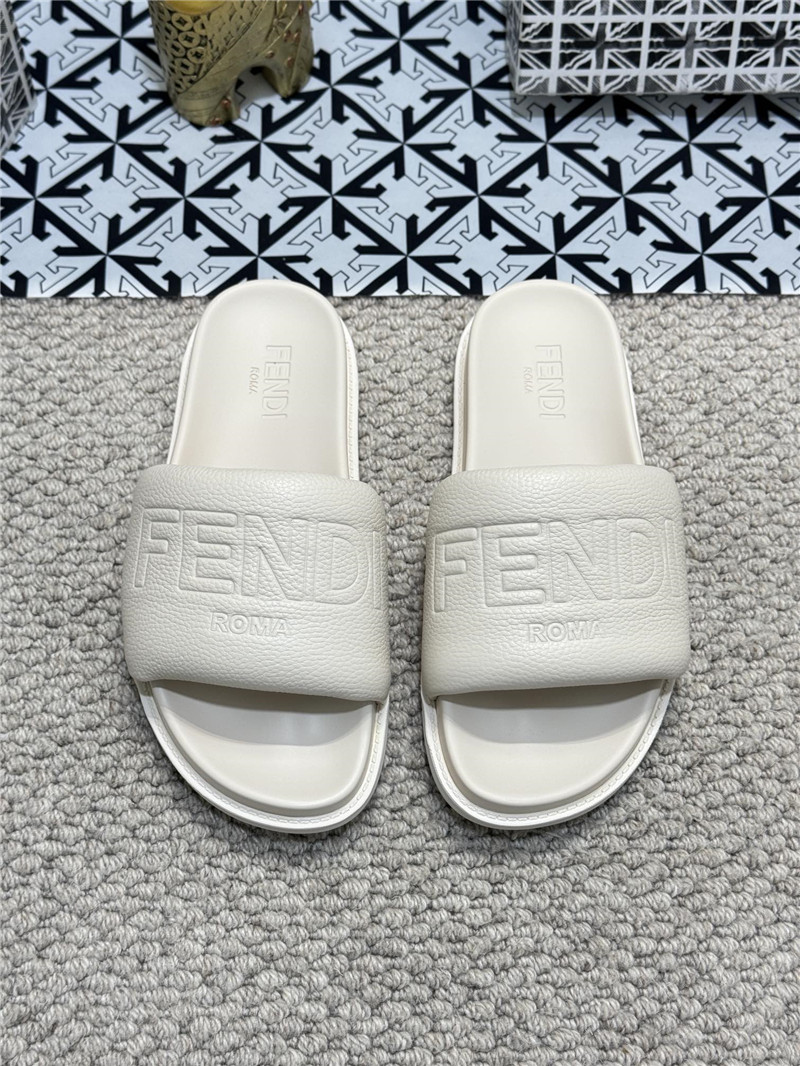 F**di roma slides white