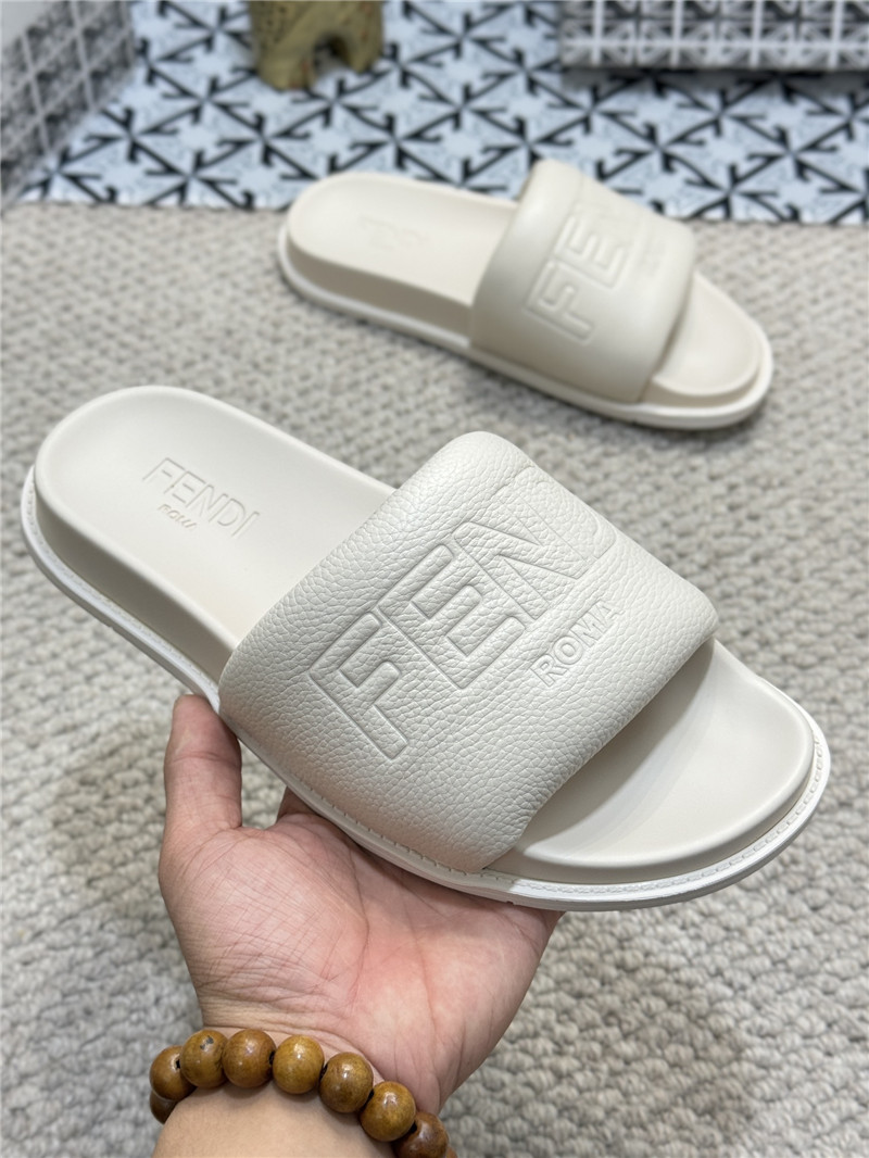 F**di roma slides white