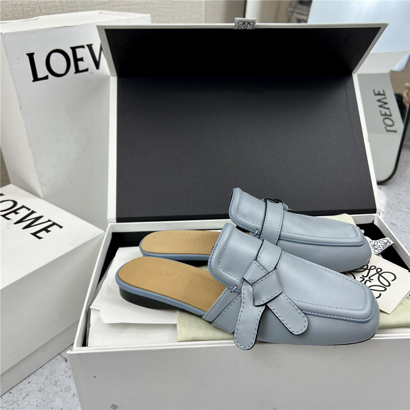 L0ew* gate flat mule in blue
