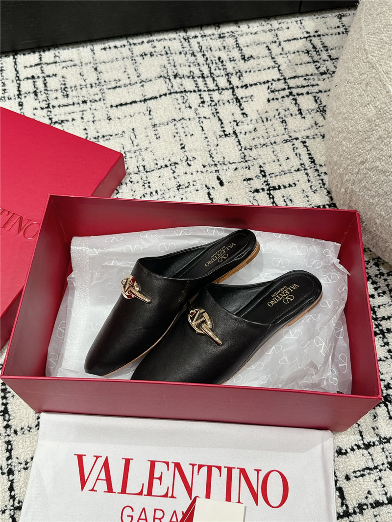 Va1e*ntin0 garavani vlogo signature leather mules