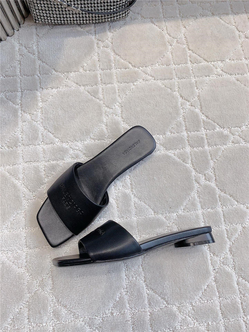 Ba1en*iaga duty free leather logo slide sandals