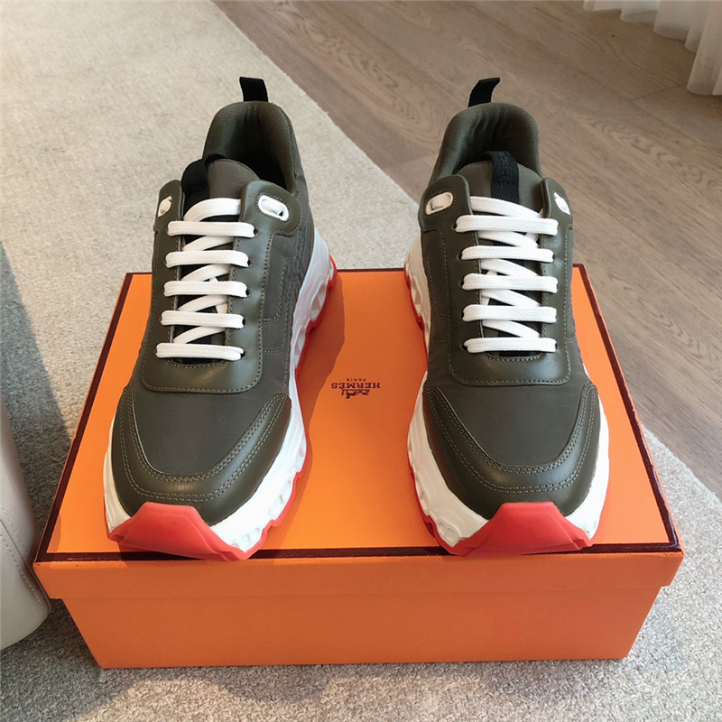 H**me5 impulse sneaker
