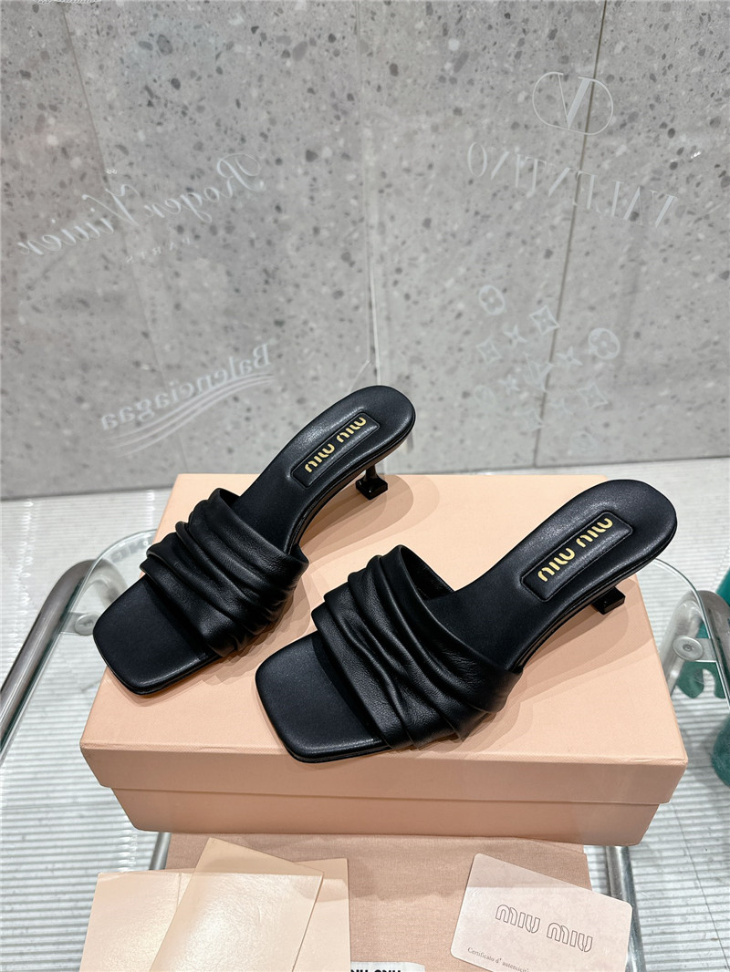 Miu Miu Leather Kitten-Heel Mule Sandals in Black