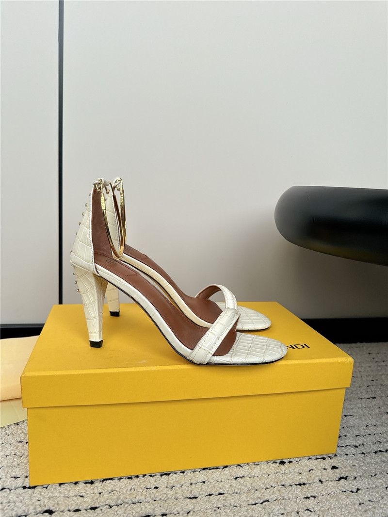 F**di keefa white leather slingback sandals