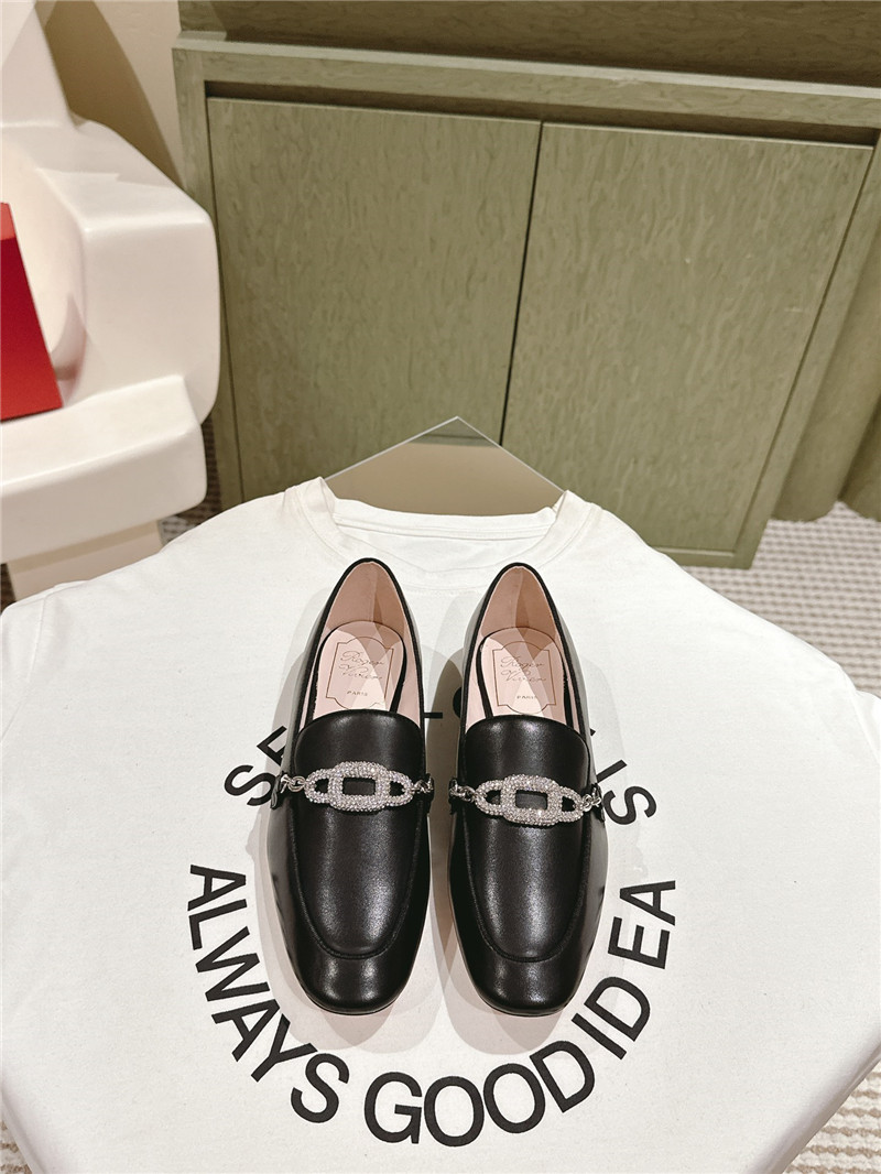 roger u1u1er embellished leather loafers in black