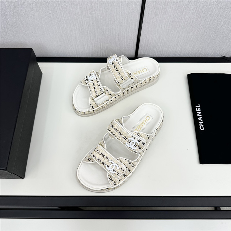 Ch**el grained tweed velcro slides white