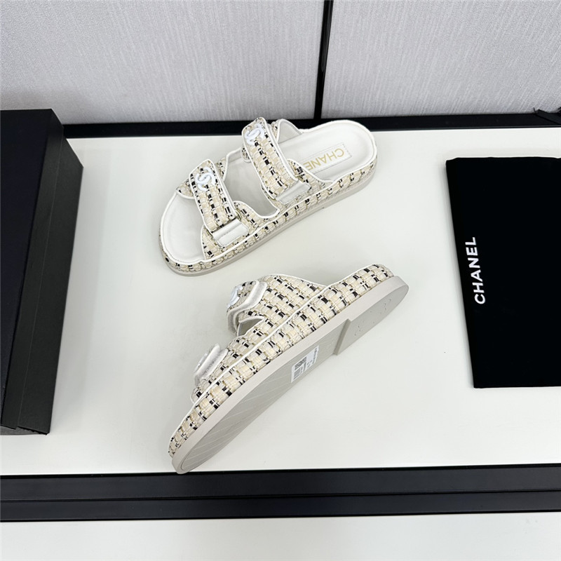 Ch**el grained tweed velcro slides white