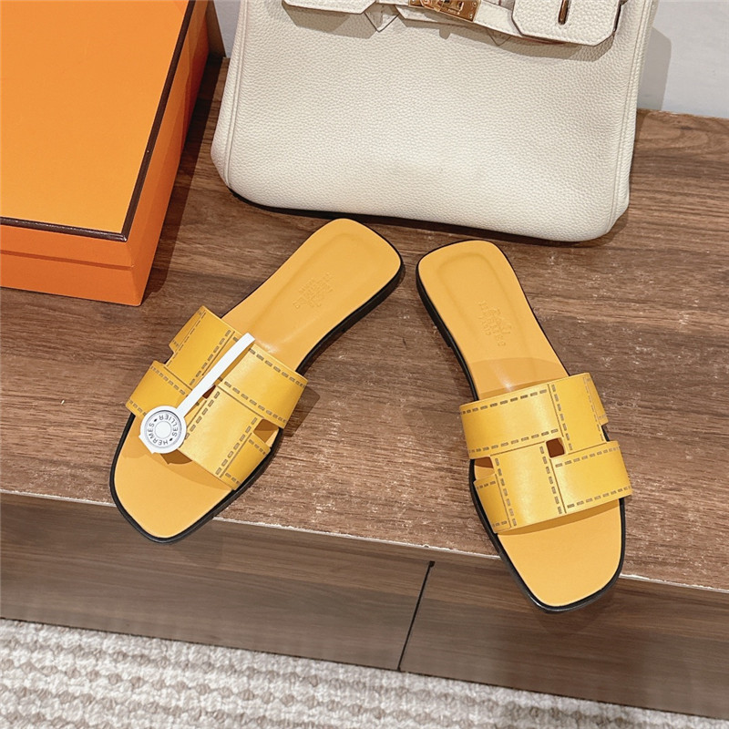 H**me5 idioma sandal women’s yellow