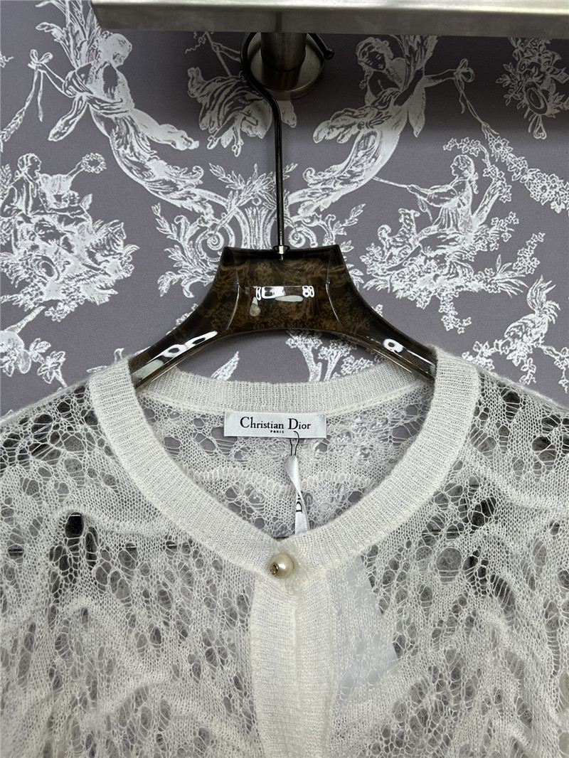 D10r lace crochet cardigan in off-white