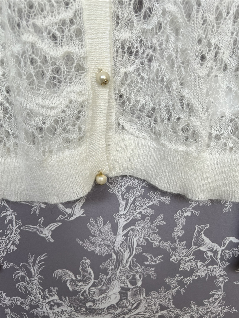D10r lace crochet cardigan in off-white