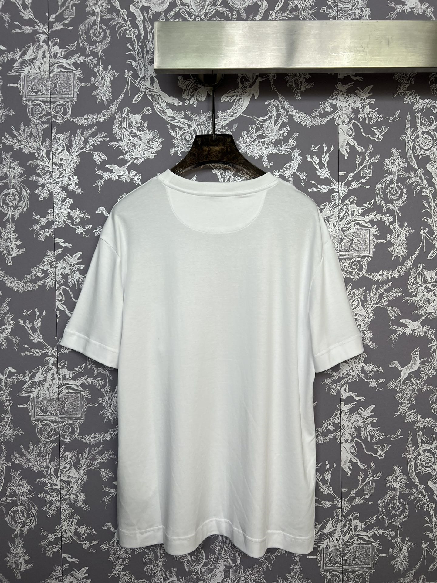 Va1e*ntin0 new t-shirt replica clothing sites