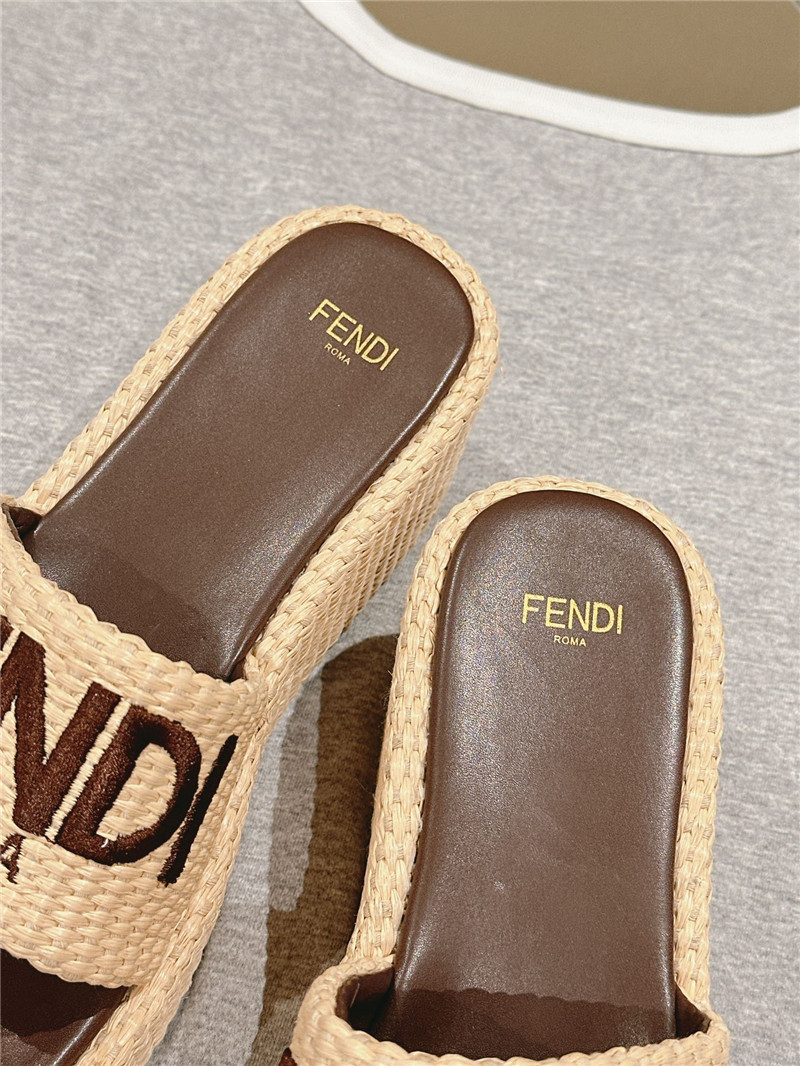 F**di sunshine platform slides