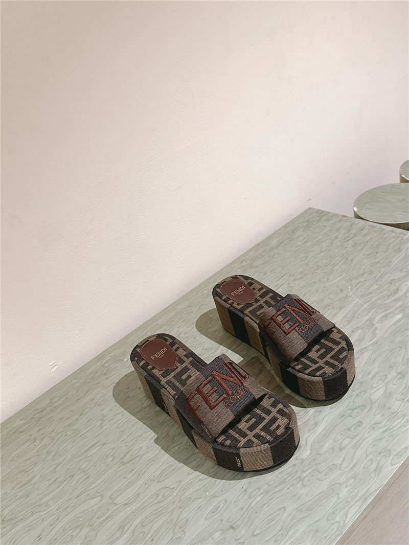 F**di sunshine platform slides women