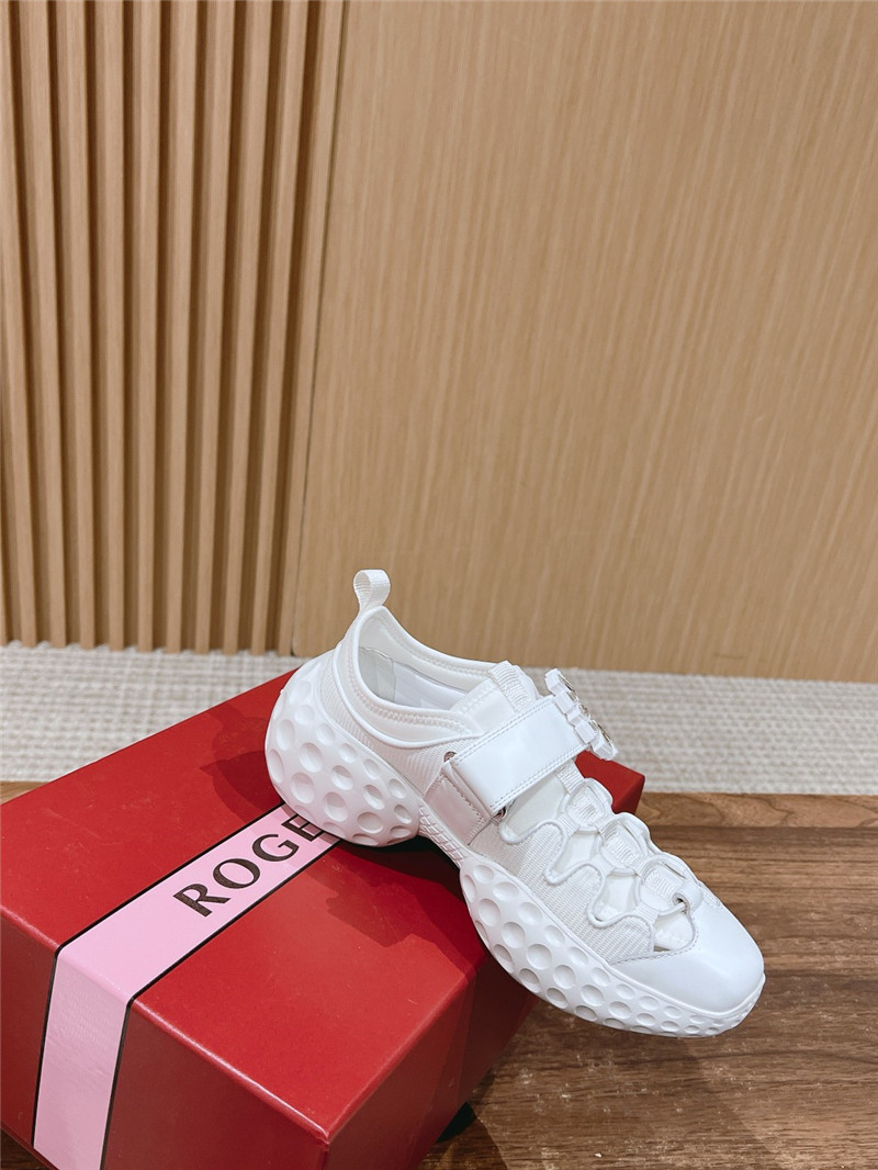 roger u1u1er viv’ run light trekky sneakers white