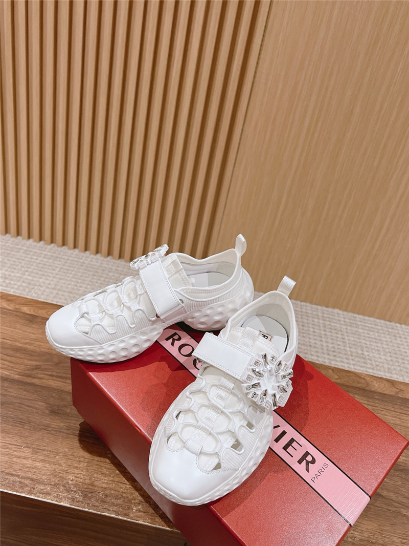 roger u1u1er viv’ run light trekky sneakers white