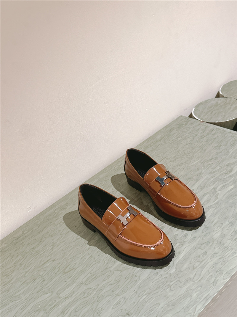 H**me5 patent leather h buckle loafers for women