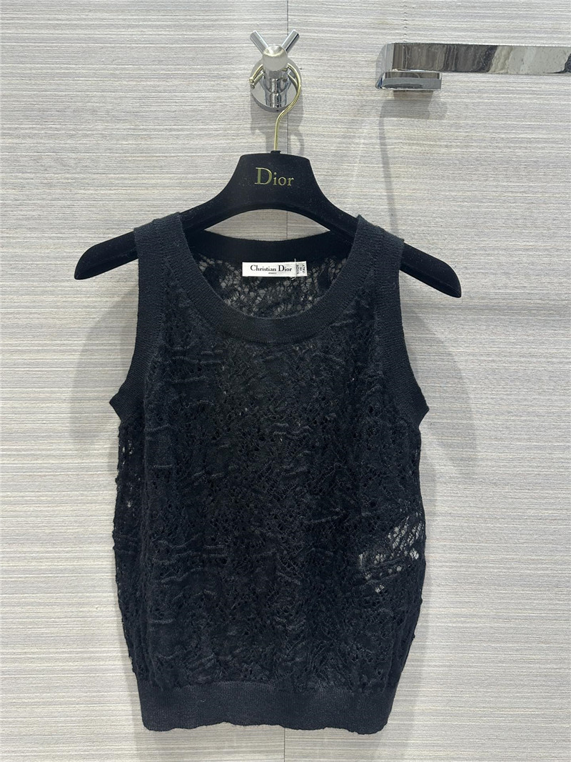 D10r hollow crochet small vest replica clothes