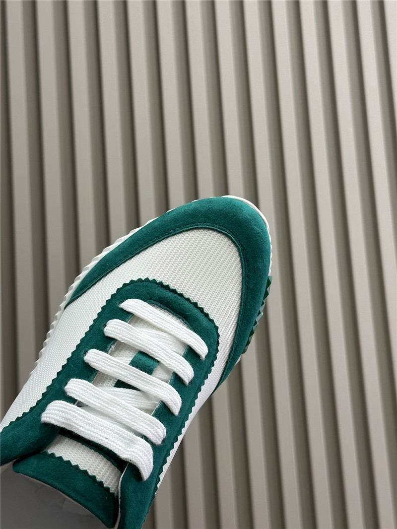 H**me5 green bouncing sneakers