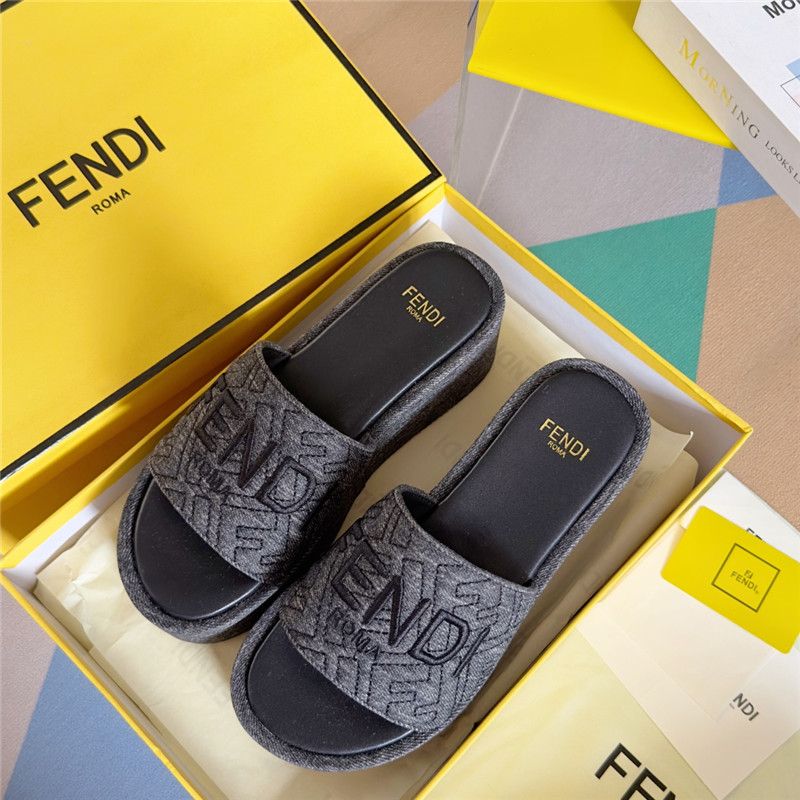 F**di sunshine gray platform sandals