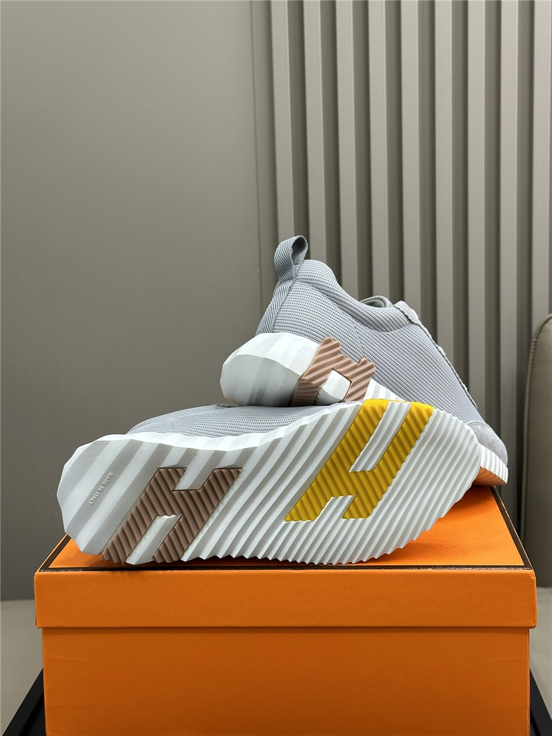 H**me5 women?¡¥s white & gray bouncing sneakers