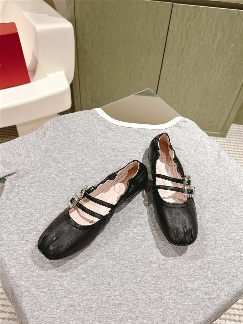 roger u1u1er mini strap leather ballerina flats in black