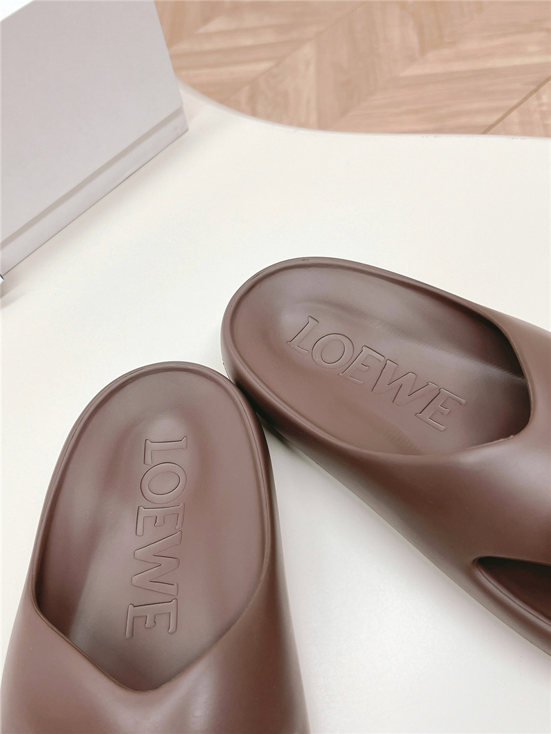 L0ew* bubble thong slide women in brown