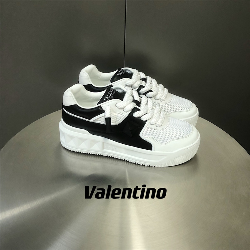 Va1e*ntin0 garavani one stud xl low-top sneakers