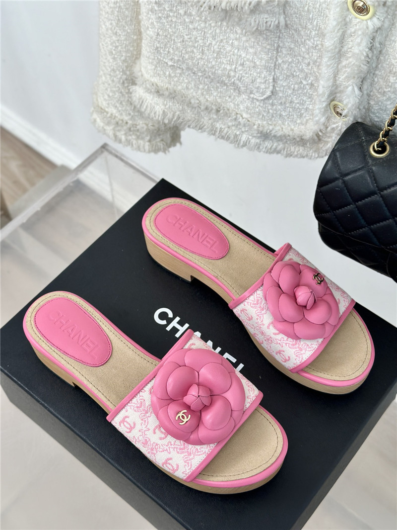 Ch**el platform camellia women’s slippers rose red