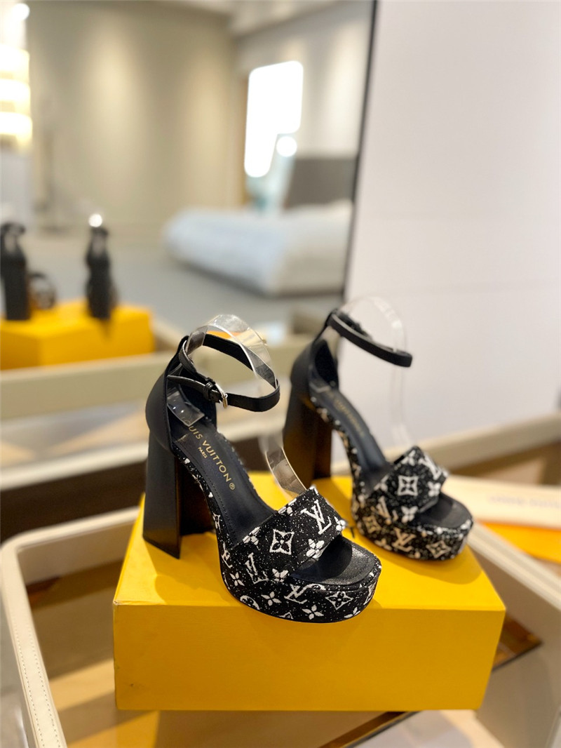 l0vis Vvtt0n monogram jacquard denim platform sandals black