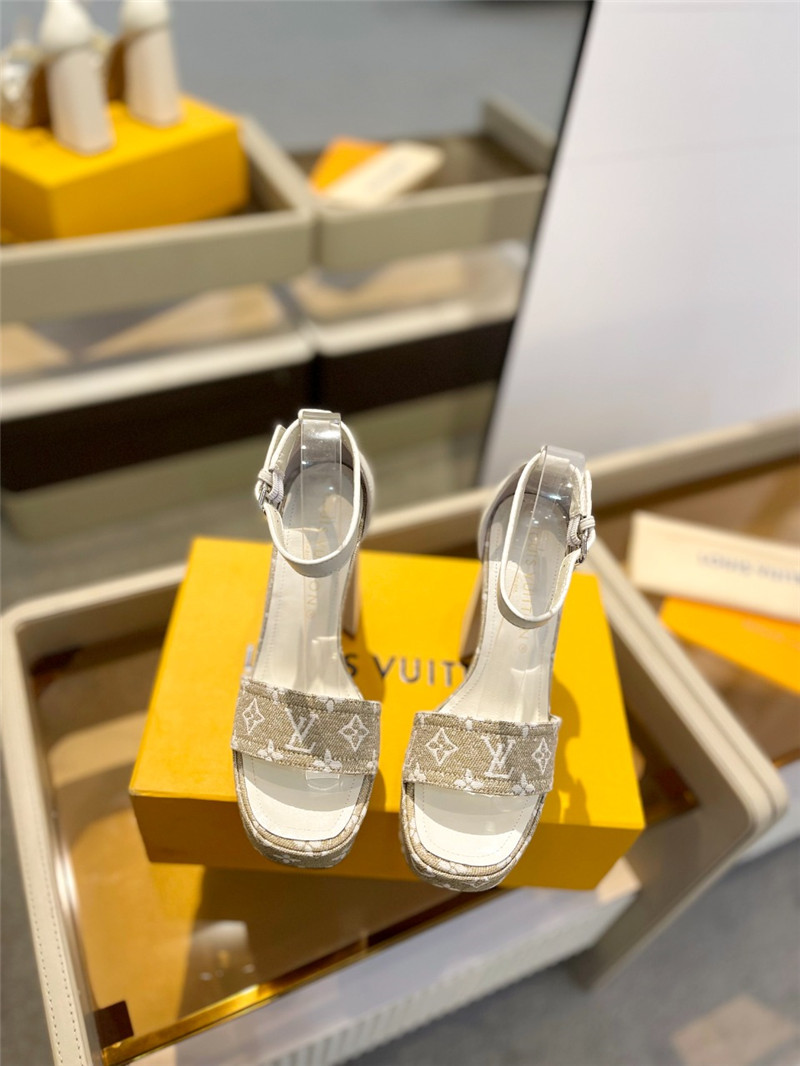 l0vis Vvtt0n monogram jacquard denim platform sandals beige