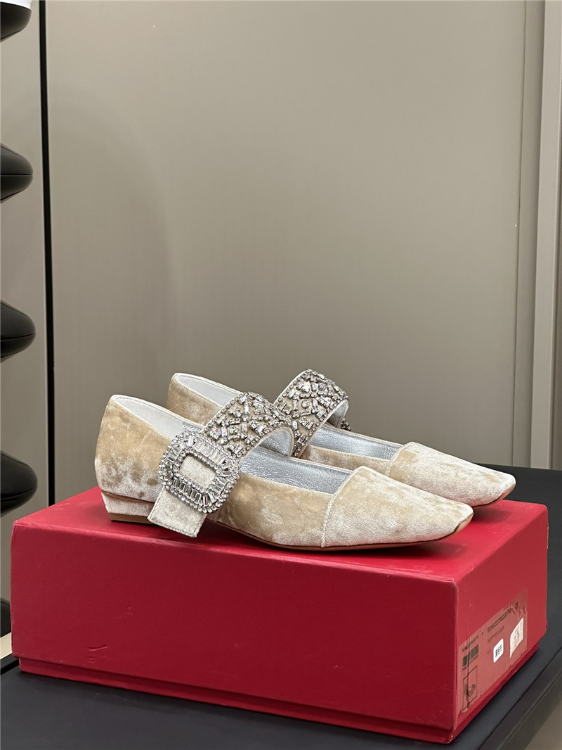 roger u1u1er beige velvet belle u1u1er mary janes