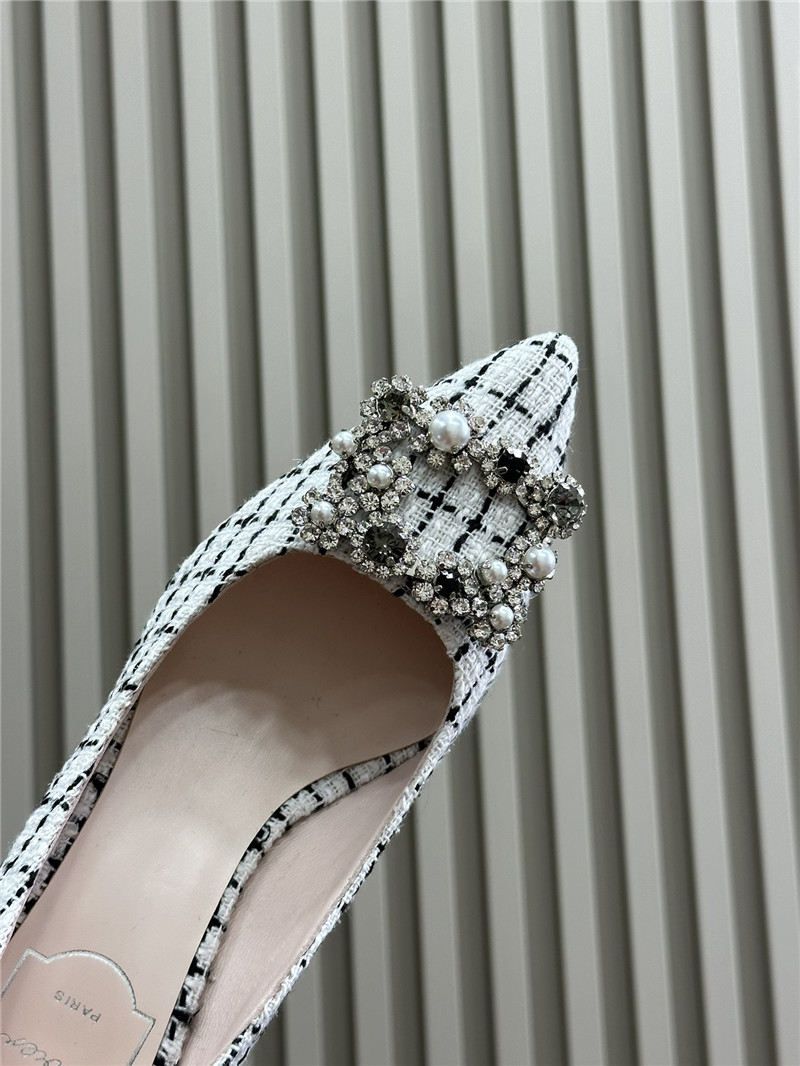 roger u1u1er tweed efflorescence pumps