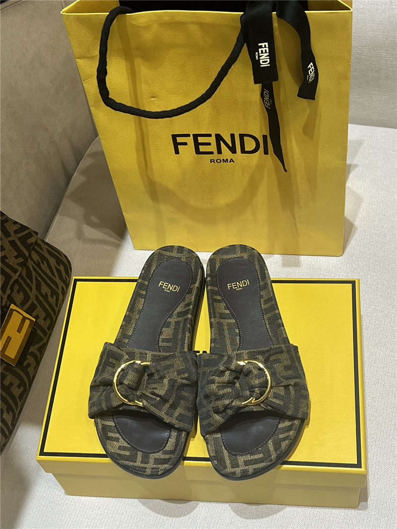 F**di feel ff jacquard slides