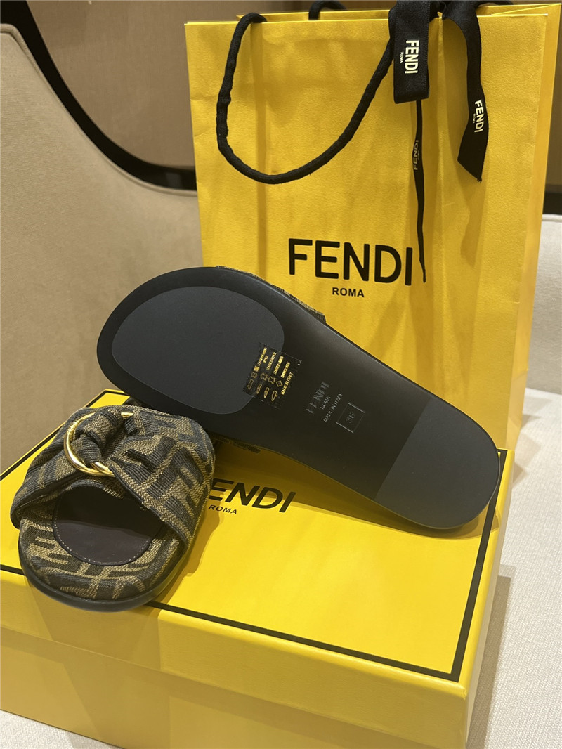 F**di feel ff jacquard slides