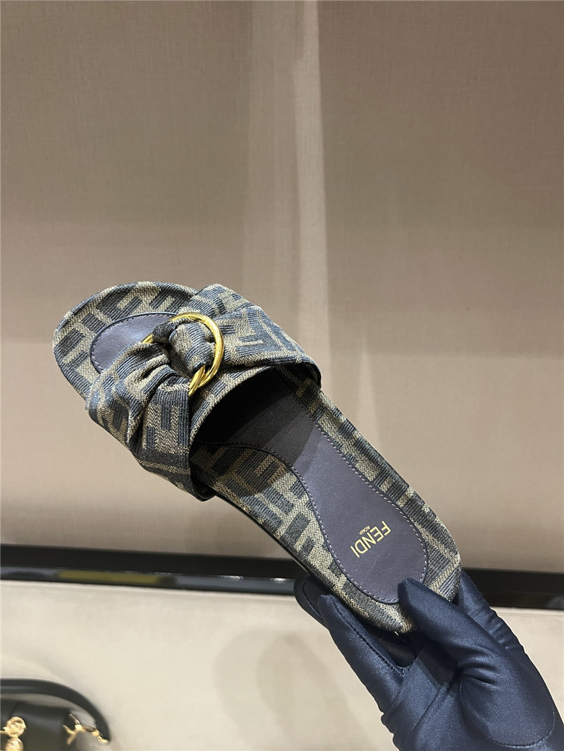 F**di feel ff jacquard slides