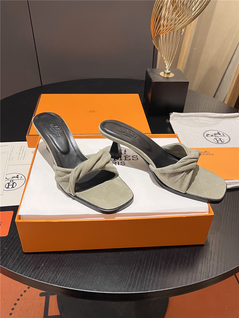 H**me5 gray suede giny 55 sandals