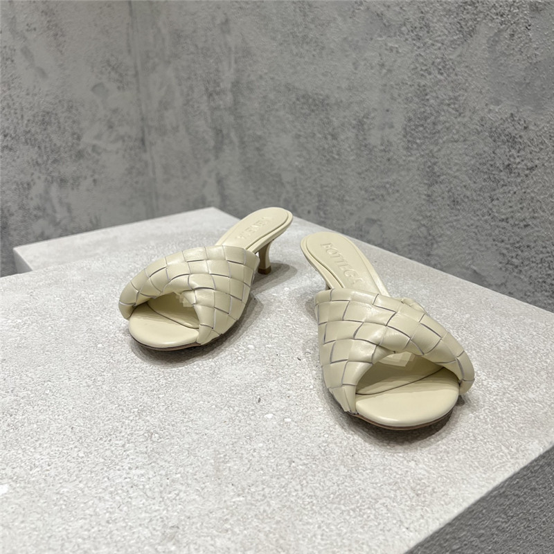 b0tt*ga Ven*ta blink twisted intrecciato leather mules