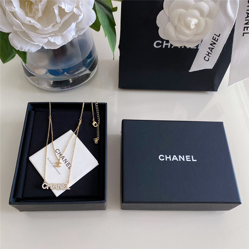 ch**el full D1am0nd letter double c double layer necklace