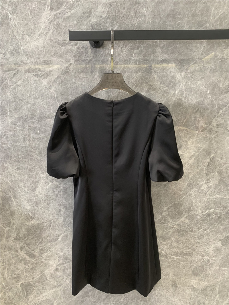Va1e*ntin0 puff sleeve dress replica clothing sites