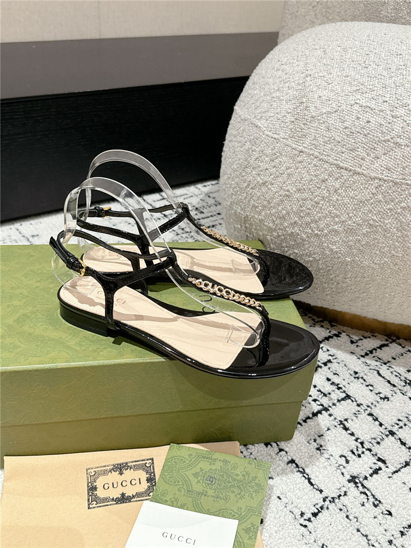 Gvc*1 signoria thong sandal black patent leather