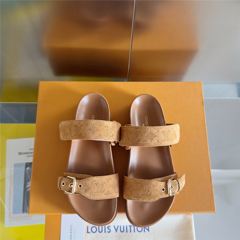 l0vis Vvtt0n bom dia flat comfort mule beige