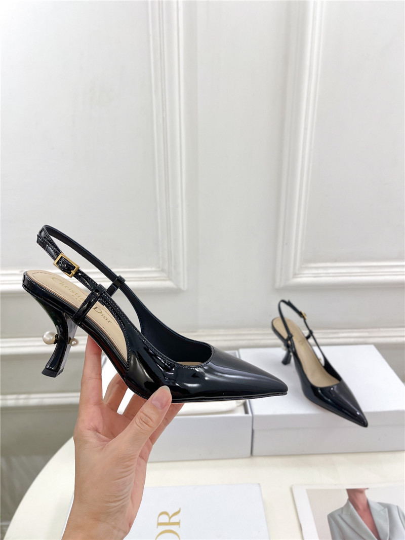 D10r tribales slingback pump black patent calfskin