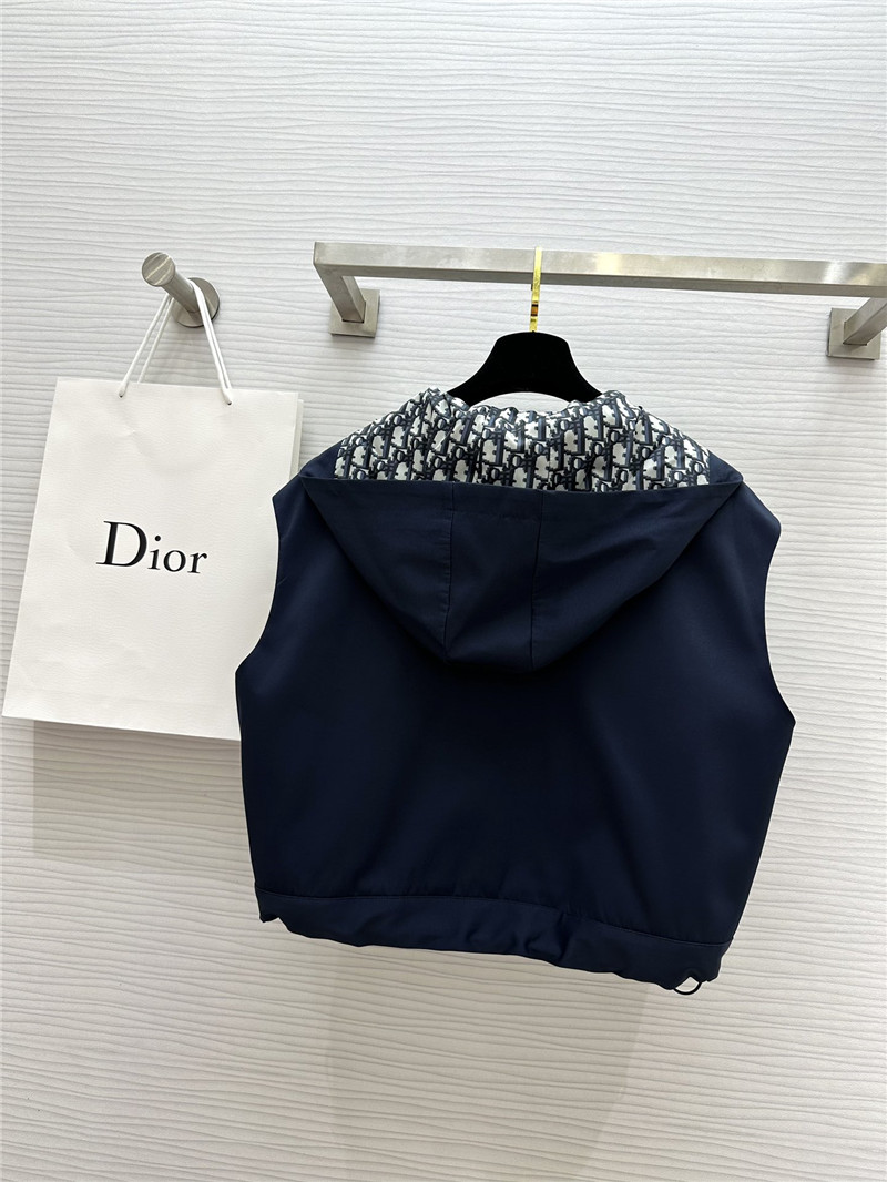 D10r hooded vest replica designer clothing websites