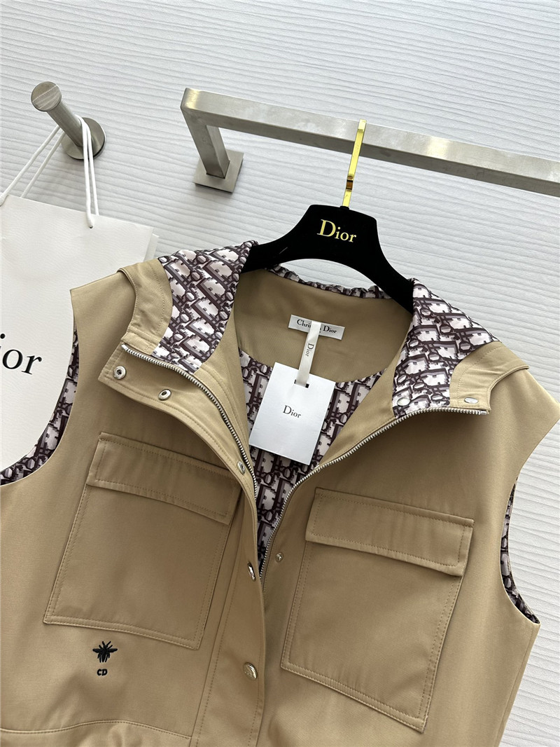 D10r hooded vest replica designer clothing websites