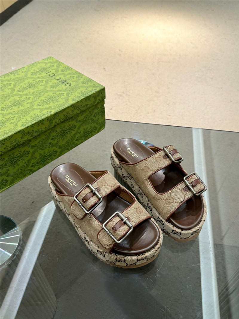 Gvc*1 platform strap sandals in brown oblique canvas
