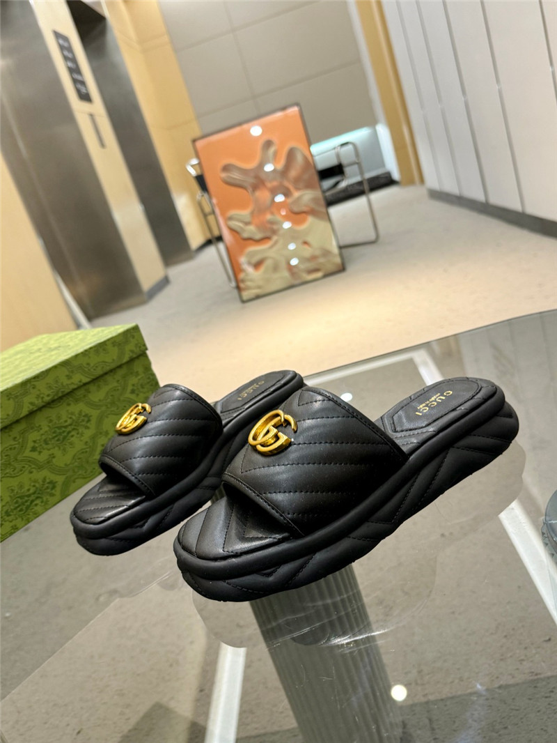Gvc*1 gg marmont black quilted leather slide sandals