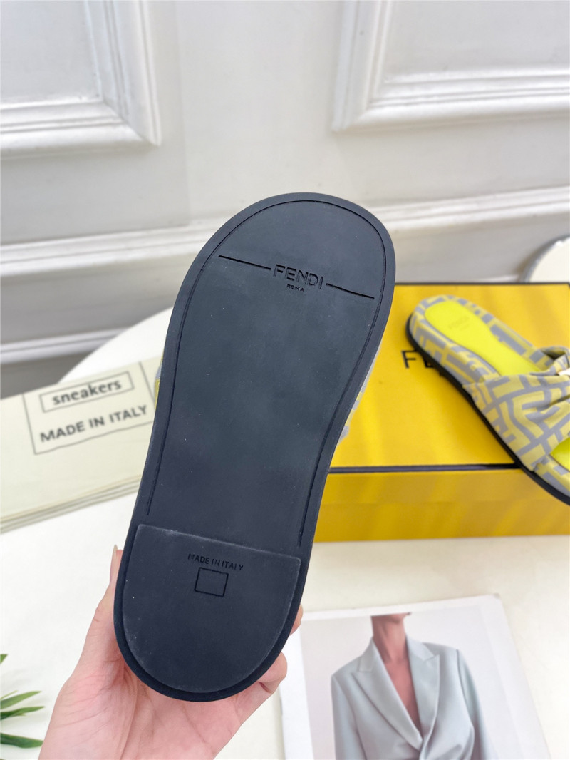 F**di feel grey & yellow ff jacquard slides