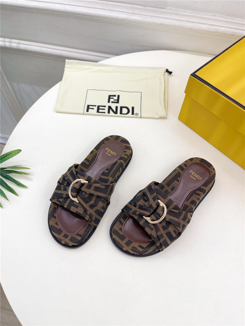 F**di feel brown ff jacquard slides