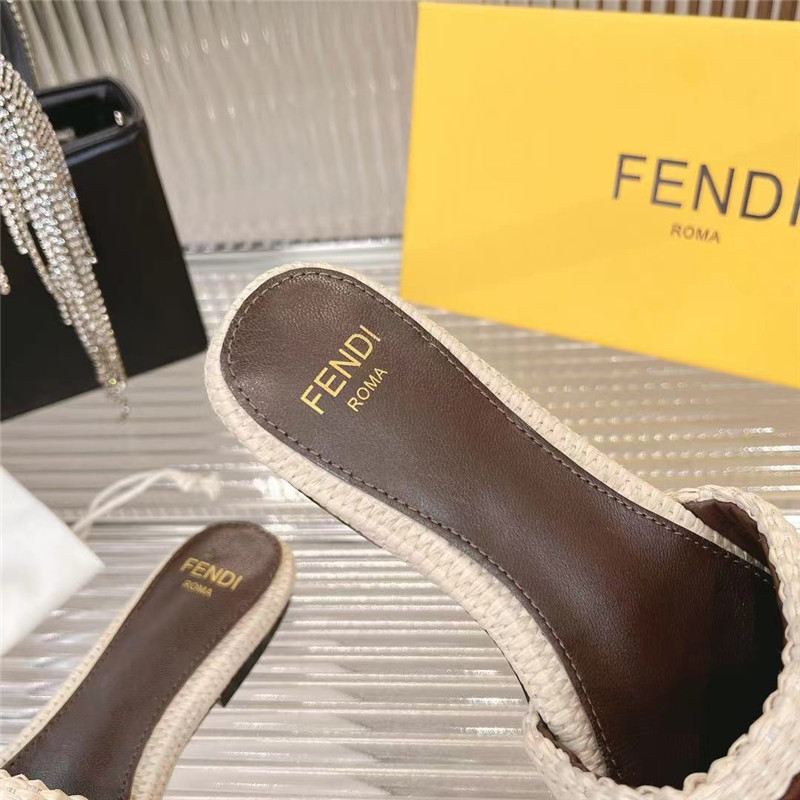 F**di sunshine white raffia flat sandals