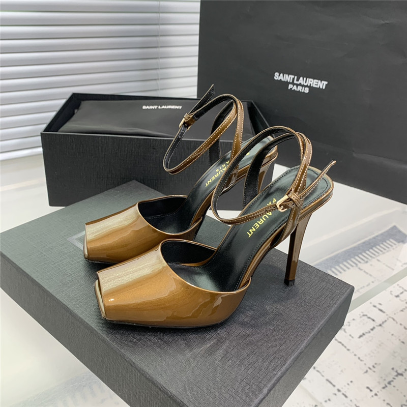 Sa1nt Lau*nt la scandale sandals in macadamia patent leather